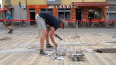 Fußbodenkunst im Rahmen des Lack.Streiche.Kleber-Festivals