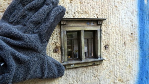 Ungefähr 15 Zentimeter ist das Miniaturfenster hoch.