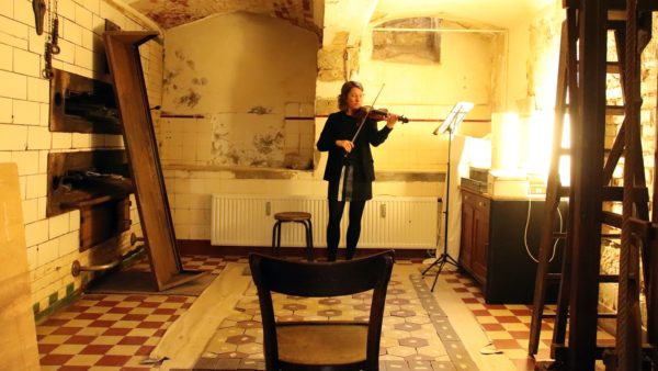 Deborah Jungnickel an der Violine