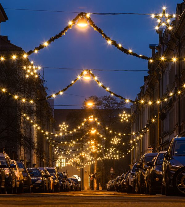 Weihnachtsbeleuchtung auf der Förstereistraße - Foto: Ronny Rozum