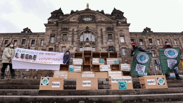 Globaler Klimastreik auch in Dresden - Foto: Tino Plunert