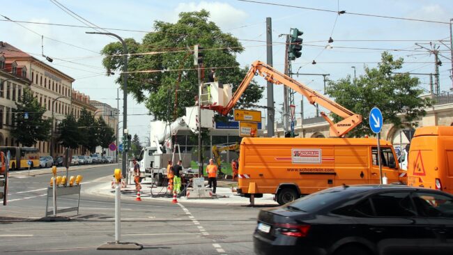 Heute wurden die Baustellenampeln zurückgebaut.