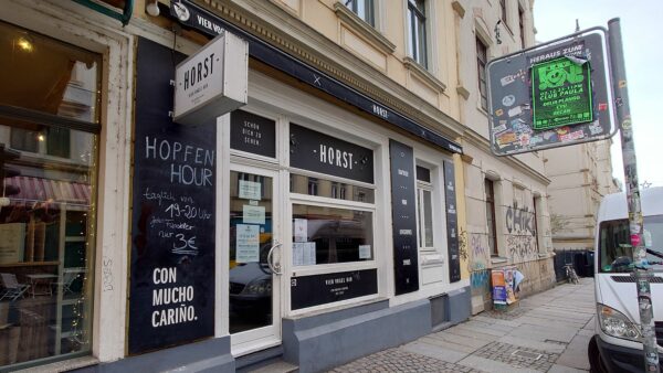 Dresden zeigt Schleife in der Horst-Bar.