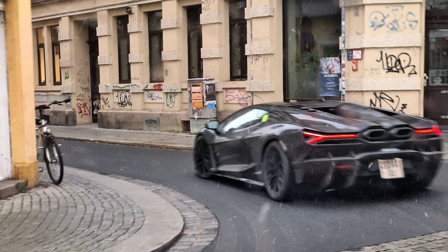 Lamborghini auf der Martin-Luther-Straße - Foto: Oliver T.