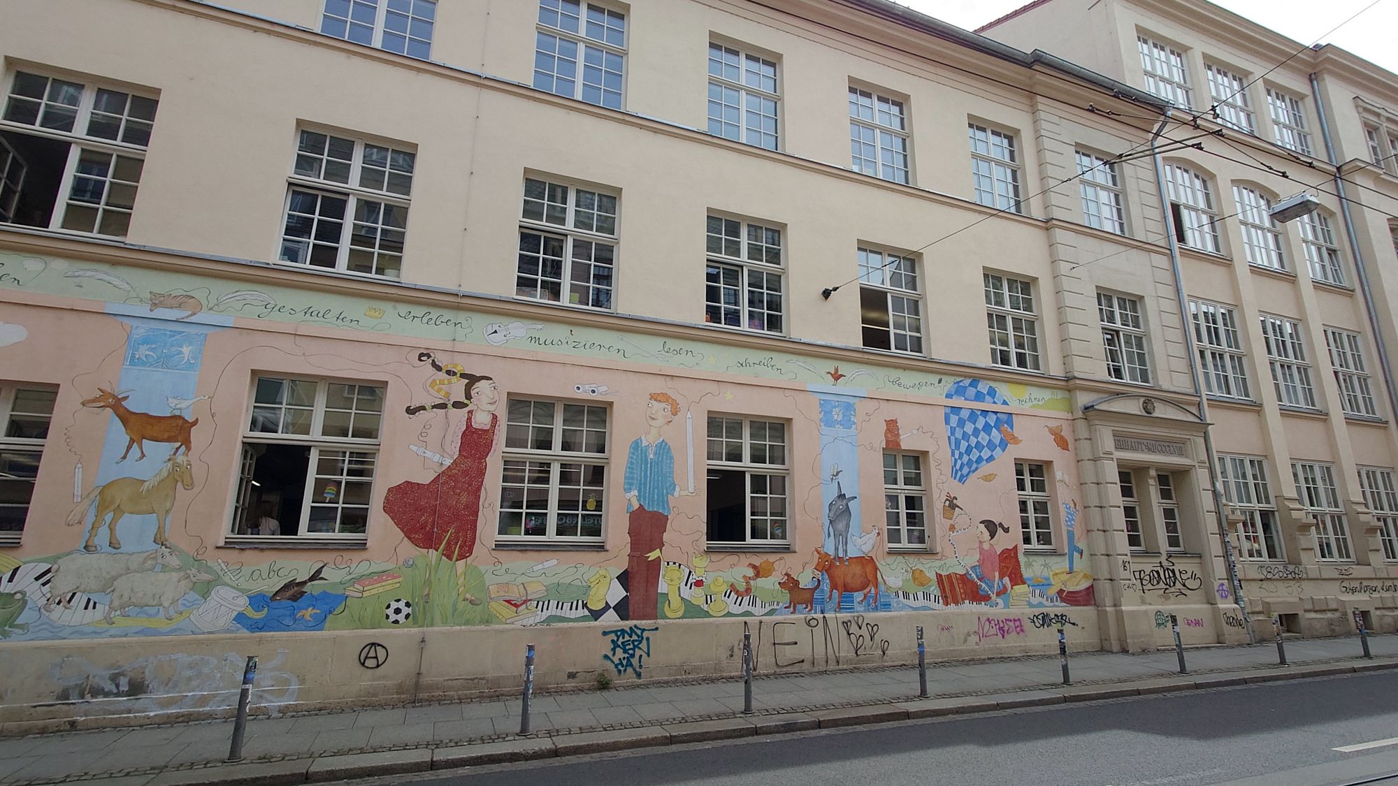 Louisenschule an der Görlitzer Straße - Foto: Anton Launer