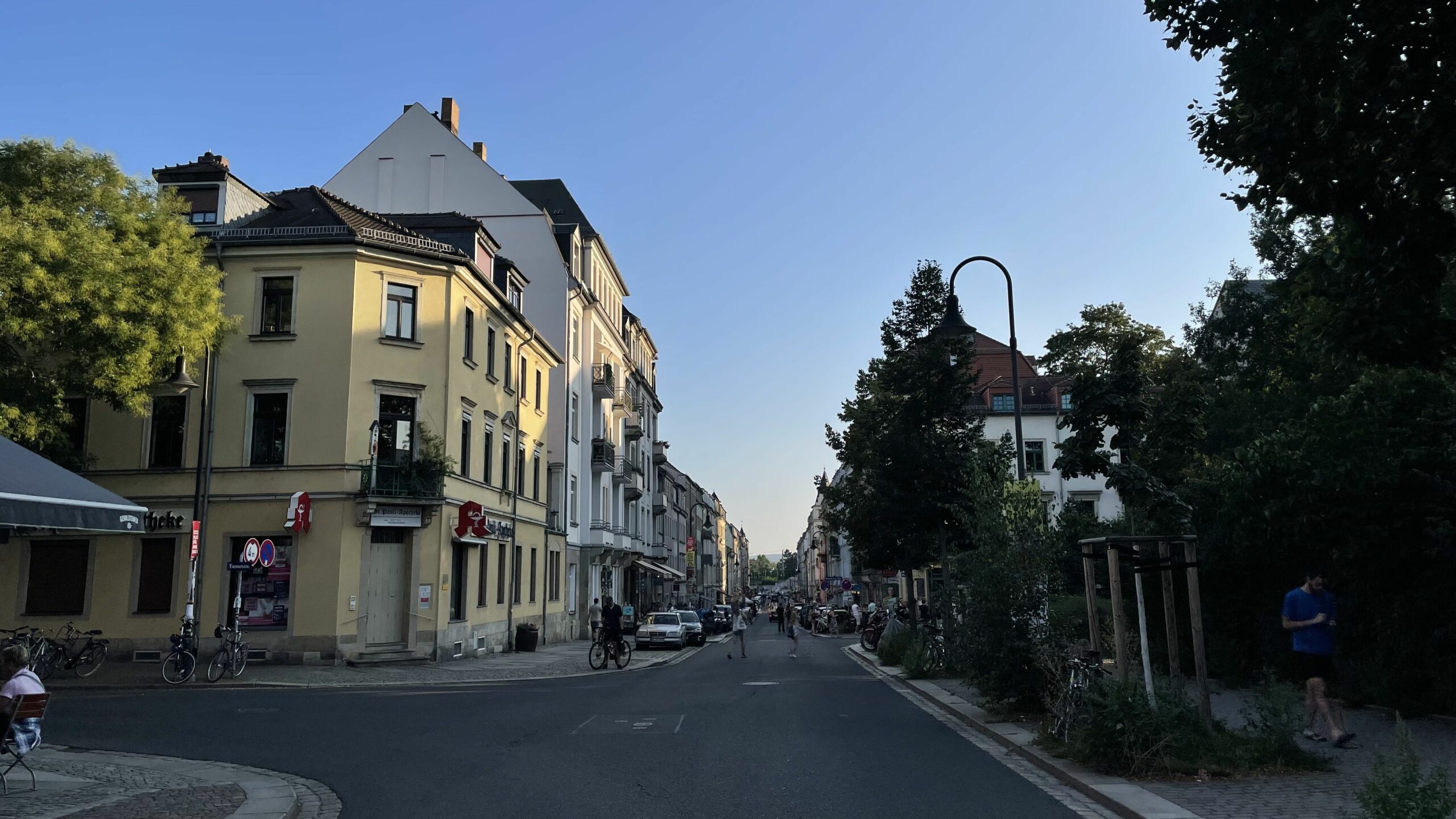 Gemütlich lockte die Rudolf-Leonhard Straße zum Hecht#Tag. Foto: Charlotte Otto