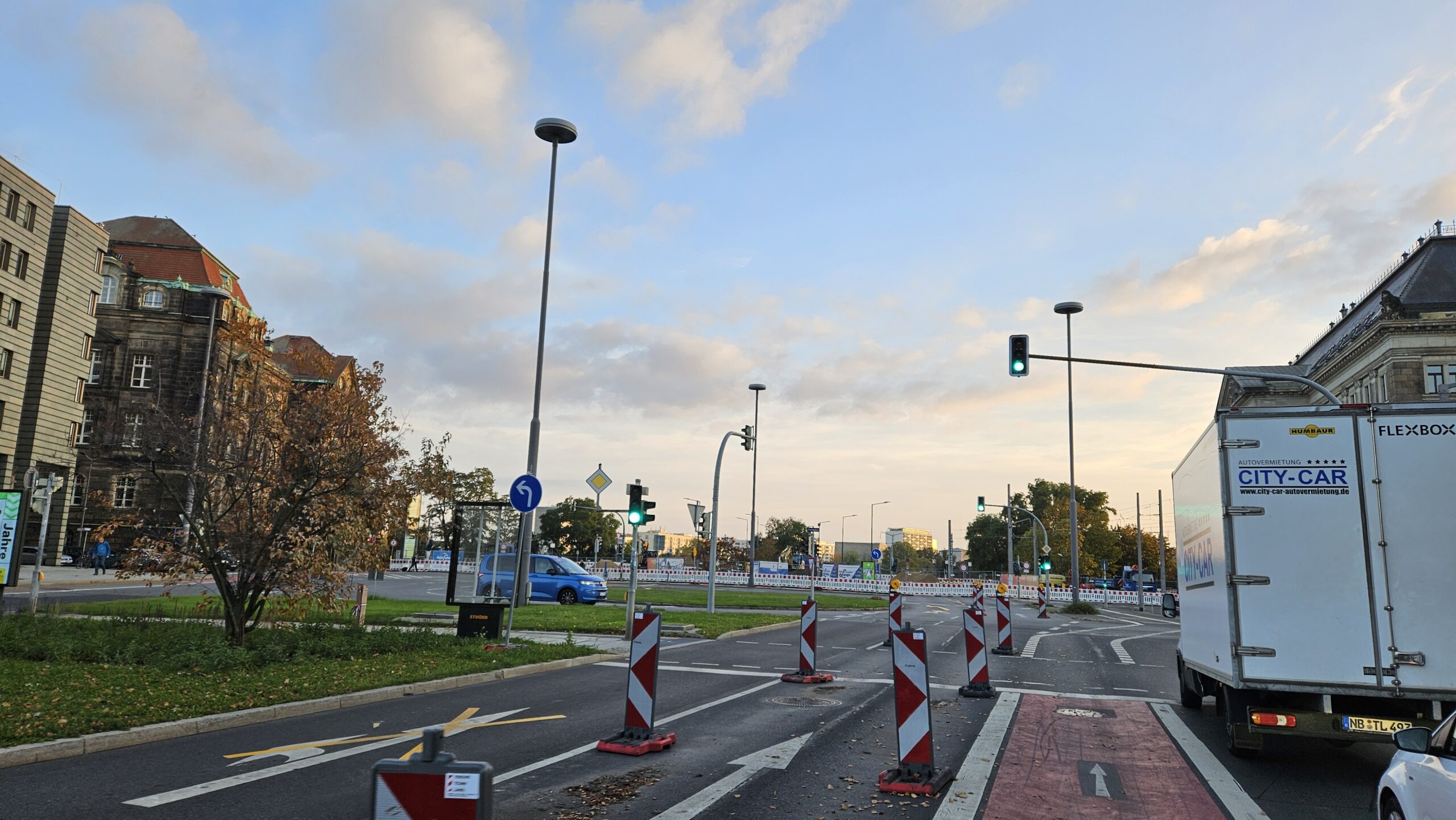 Neue Ampelschaltung am Carolsplatz Foto: Anton Launer  