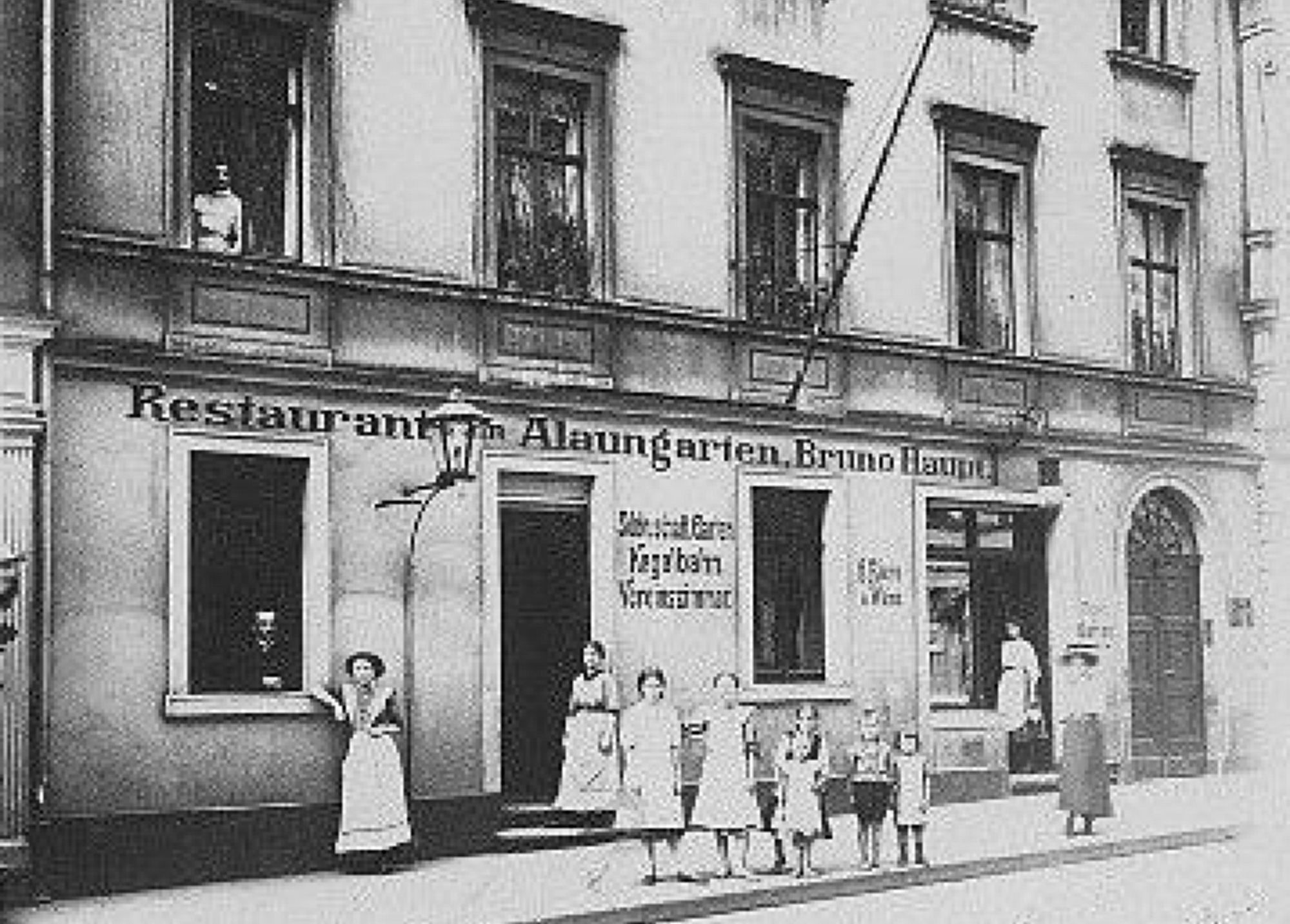 Restaurant "Alaungarten" in der Alaunstraße - zeitgenössische Postkarte, Ausschnitt