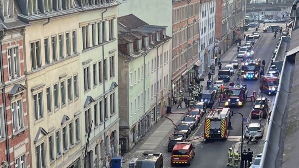 Feuerwehreinsatz in der Rudolf-Leonhard-Straße - Foto: privat