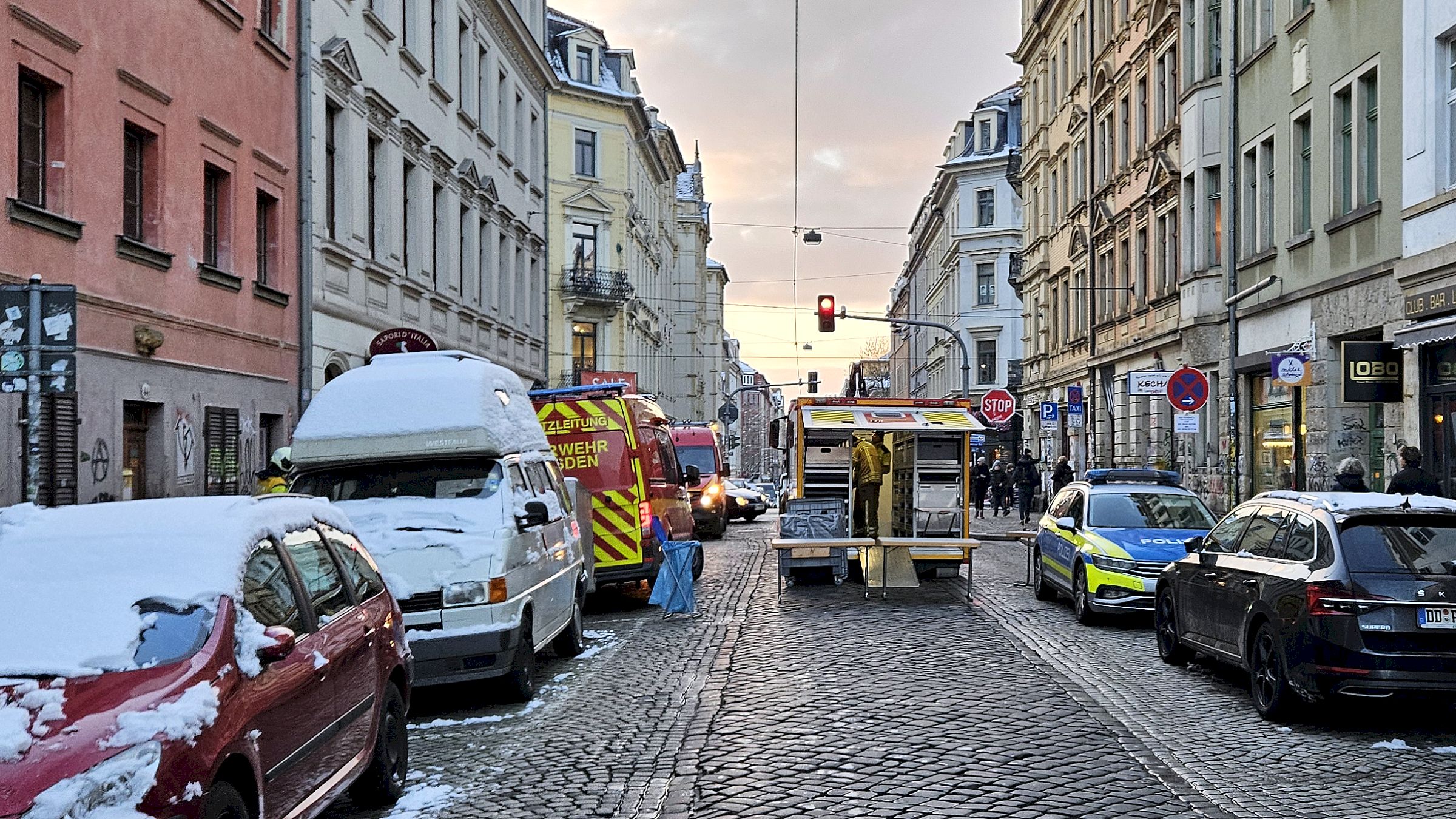 Die Louisenstraße war für die Zeit des Einsatzes gesperrt. Foto: Anton Launer