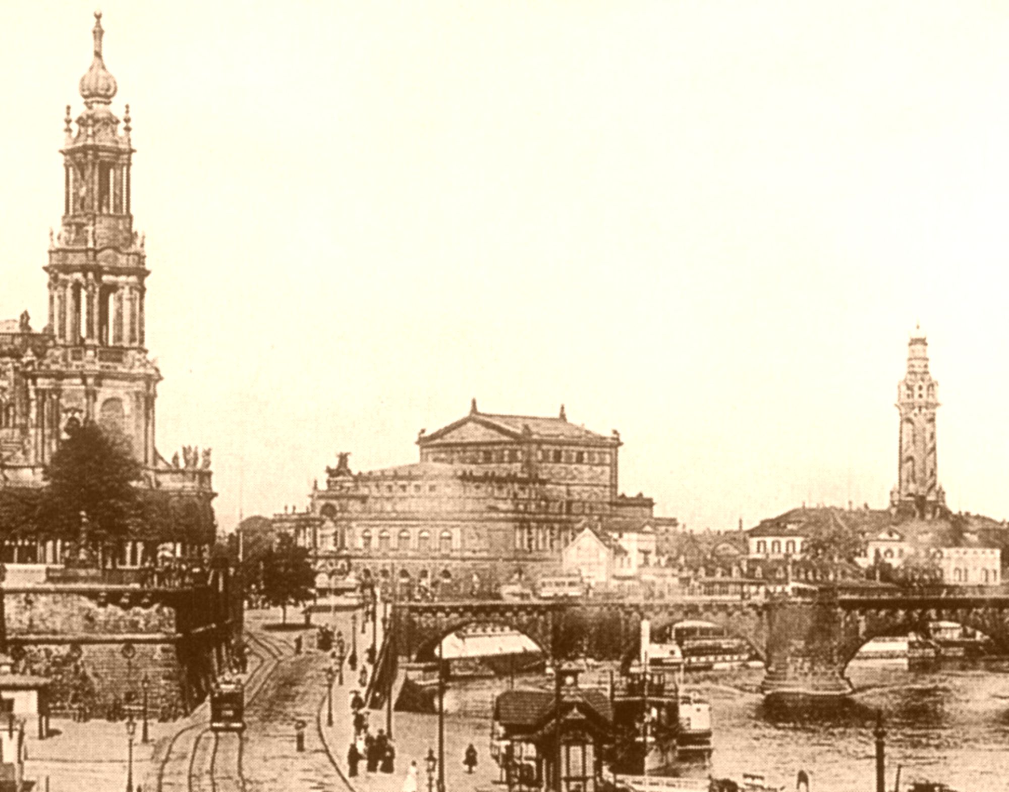 Altstadt mit Semperoper, zeitgenössische Postkarte 